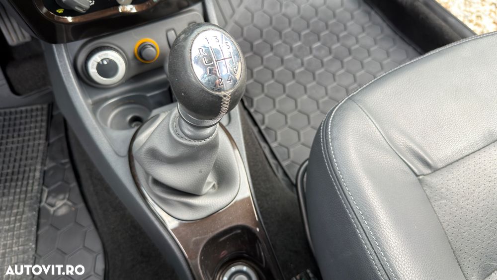 DACIA Duster 2011 — imagine 11