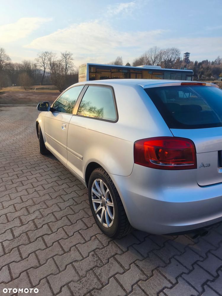 Audi A3 3-drzwiowe 2.0 TDI Ambiente - 9