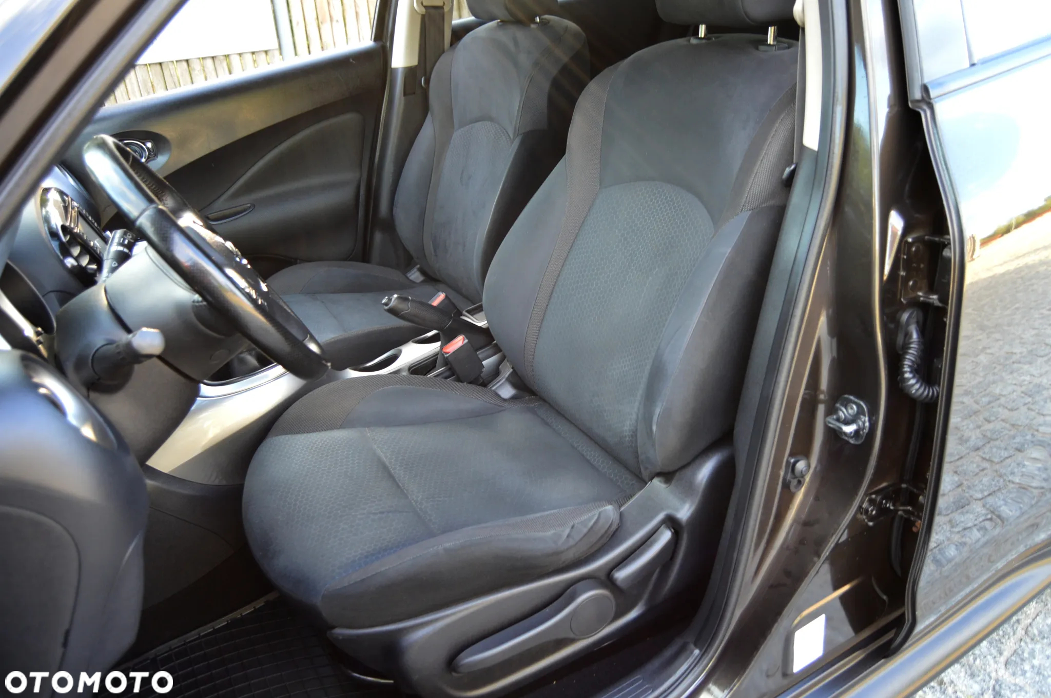 Nissan Juke 1.6 T Tekna - 16