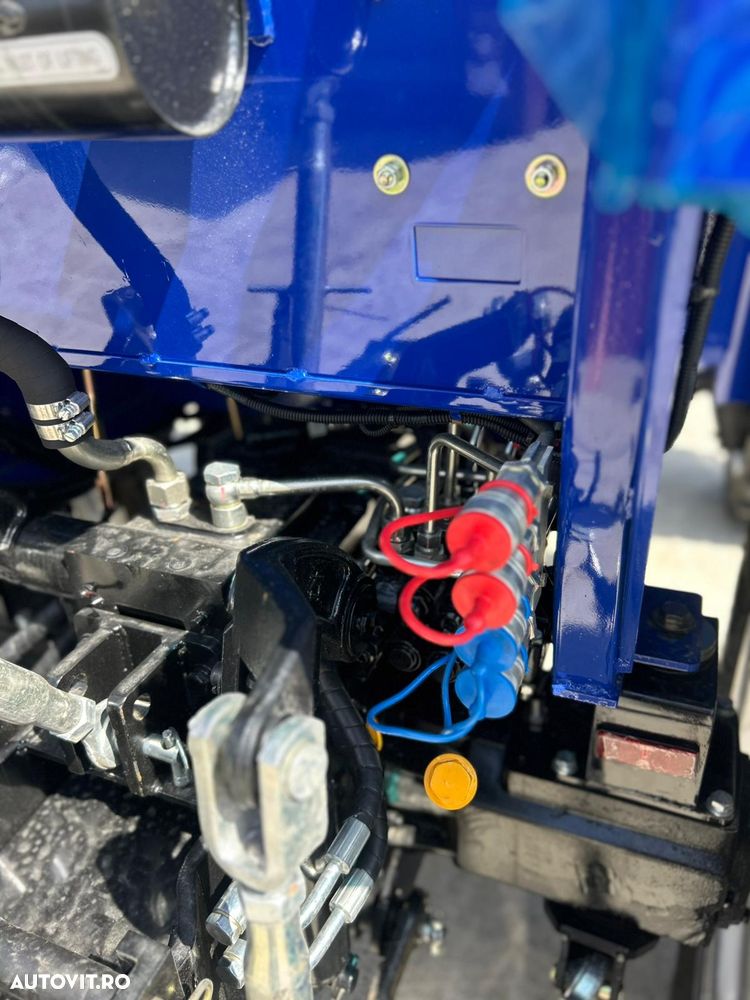 Bizon Tractor Bizon EUROTEK 404 EURO V cu carte RAR + Plug și Freză - 9