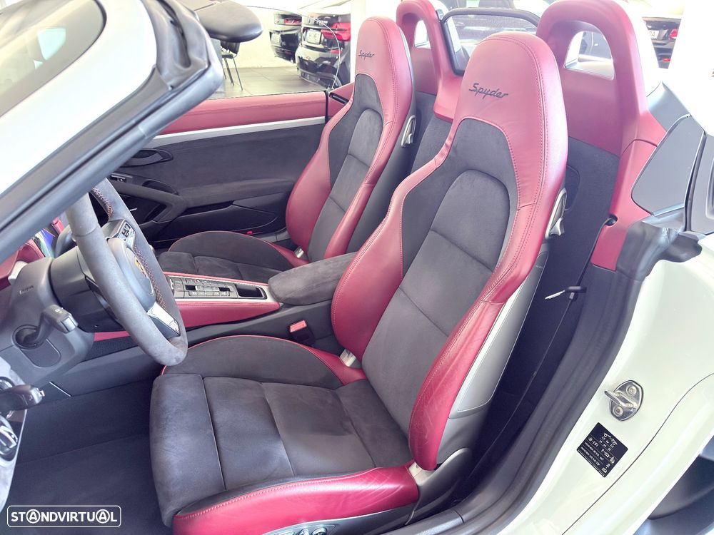 Porsche 718 Spyder Standard - 34