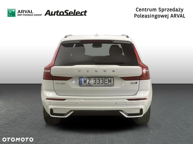 Volvo XC 60 B5 B AWD R-Design - 5