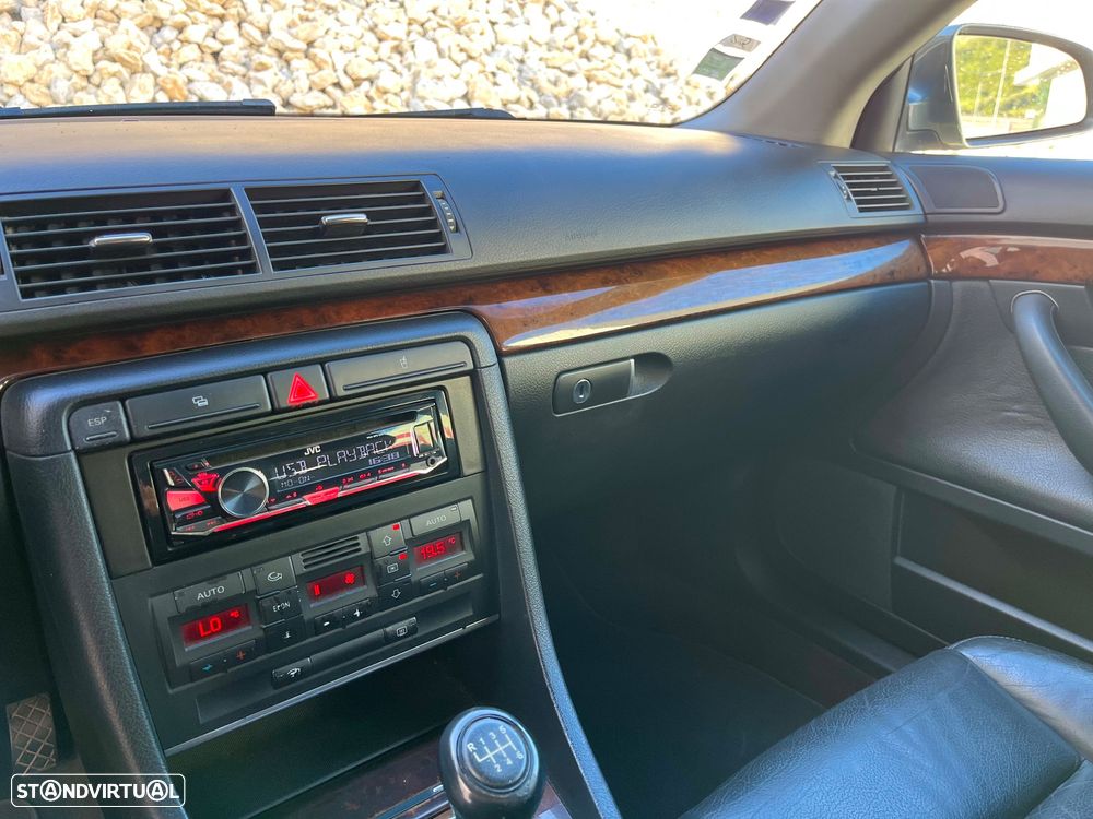 Audi A4 1.9 TDI m6 Sport - 30