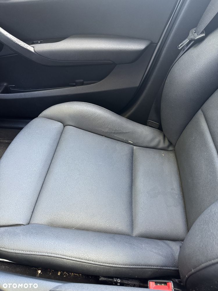 BMW X1 xDrive28i Sport Line - 11