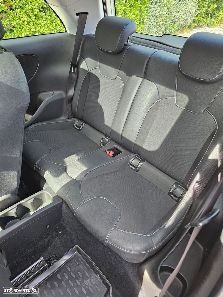 Opel Adam 1.2 Glam - 12