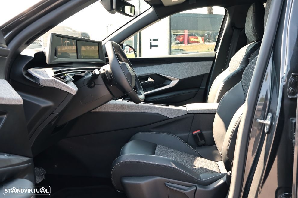 Peugeot 3008 1.2 Hybrid Allure e-DCS6 - 15