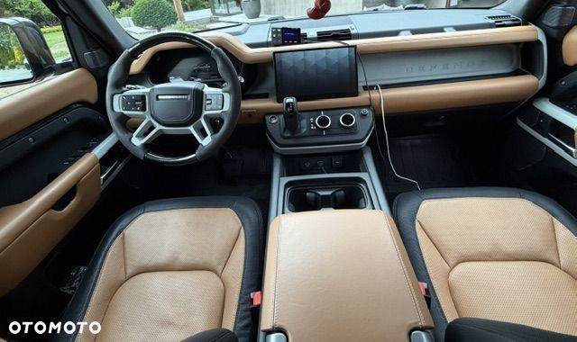Land Rover Defender 3.0 D300 mHEV X-Dynamic HSE - 11