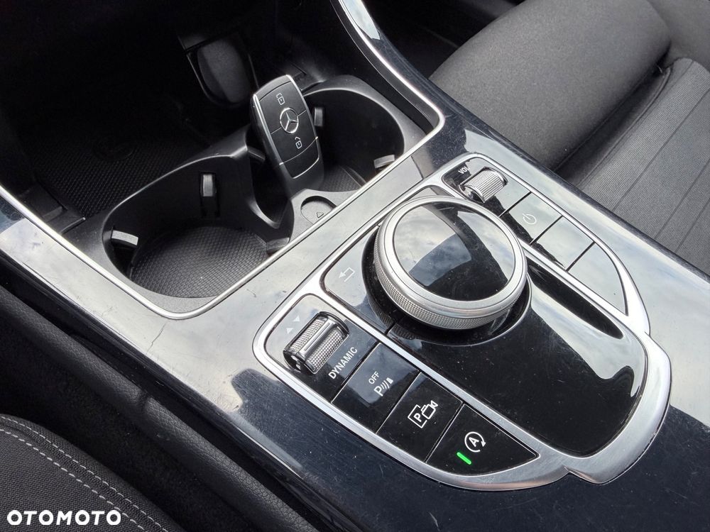 Mercedes-Benz Klasa C 180 d 9G-TRONIC - 12