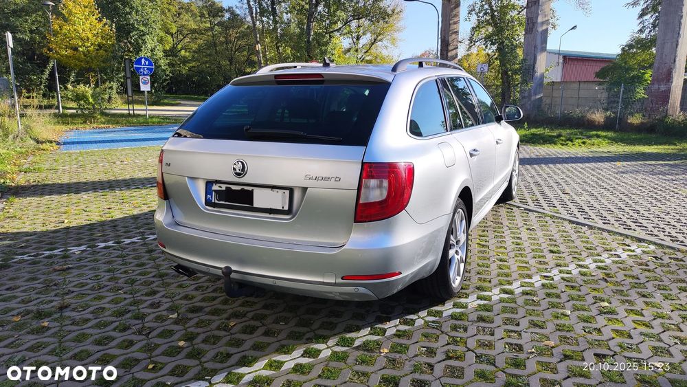 Skoda Superb Combi 2.0 TDI Ambition - 8