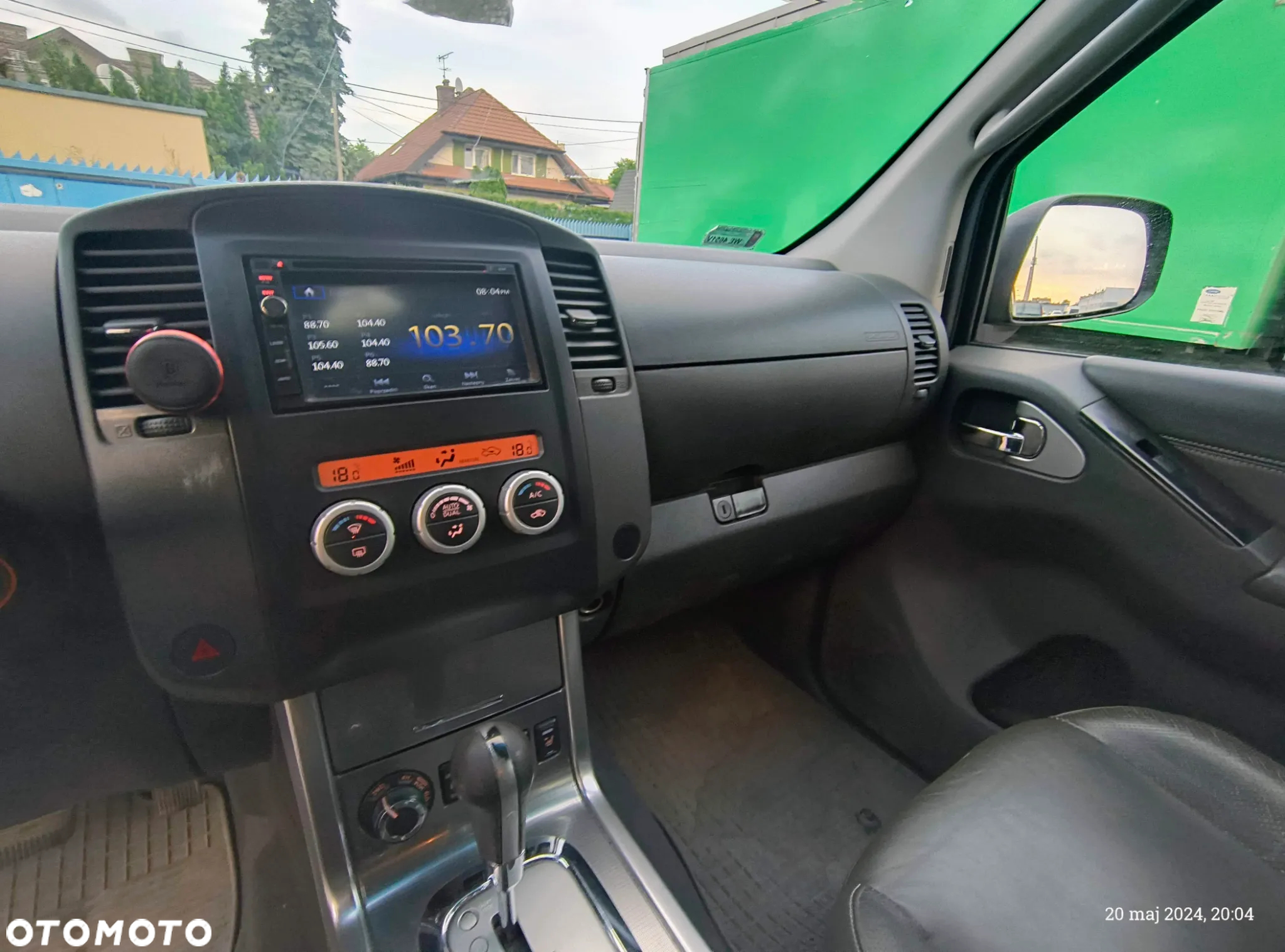 Nissan Navara 2.5 D LE - 11