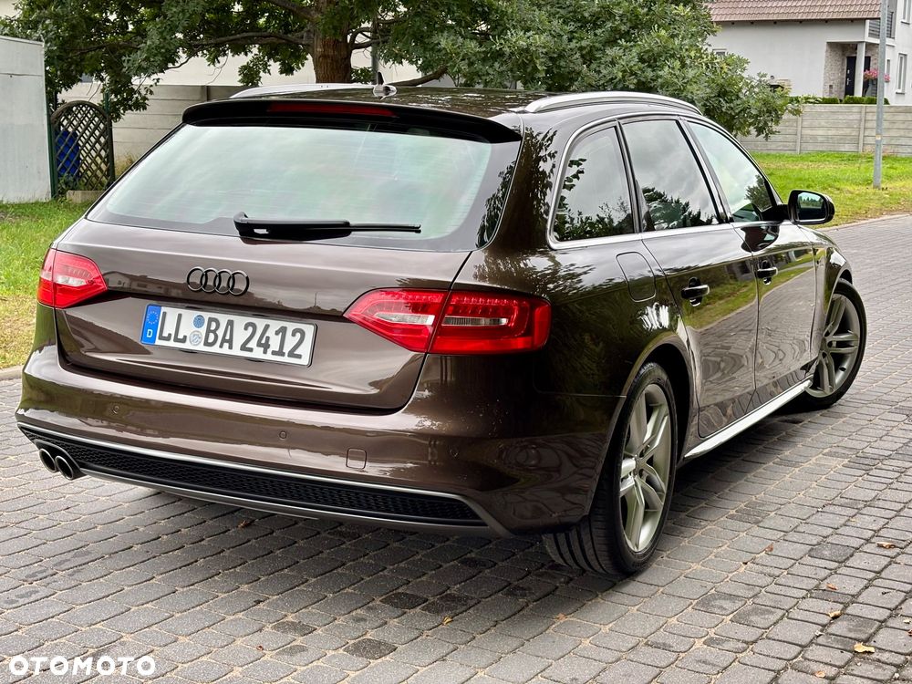 Audi A4 Avant 2.0 TDI DPF multitronic S line Sportpaket - 3