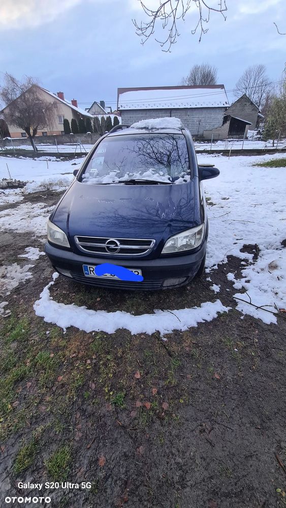 Opel Zafira 1.8 16V Comfort - 1