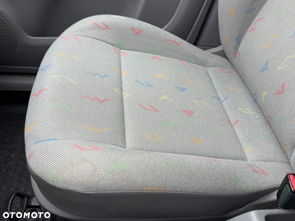 Volkswagen Caddy Maxi - 18