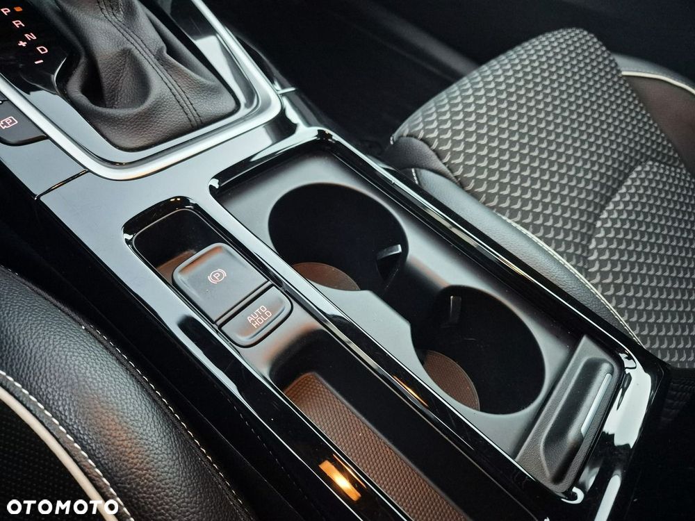 Kia Ceed 1.5 T-GDI Tribute DCT - 32
