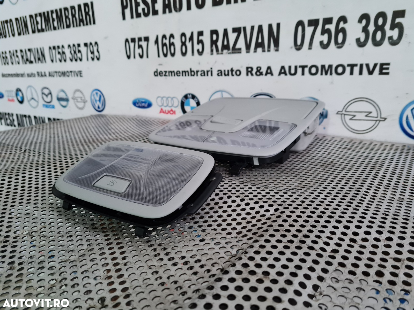 Plafoniera Fata Spate Suport Ochelari Hyundai IX35 An 2009-2010-2011-2012-2013-2014-2015 Dezmembrez - 3
