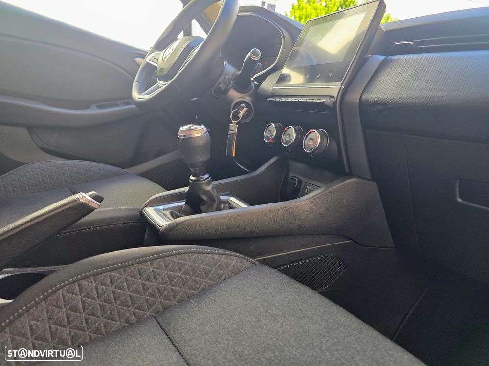 Renault Clio - 43