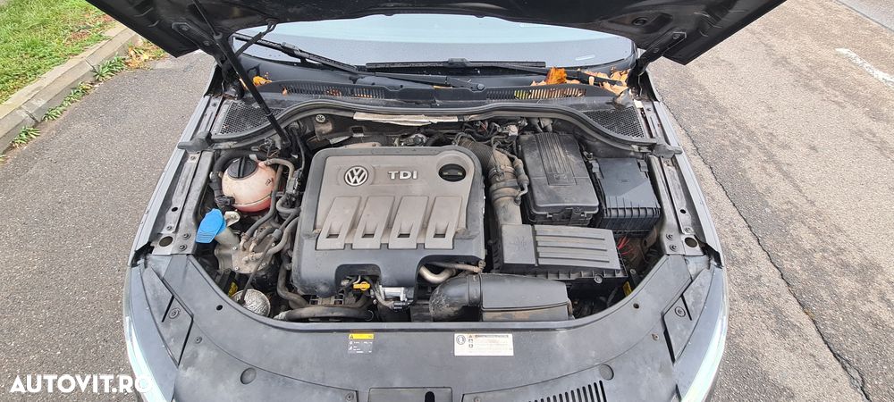 Volkswagen Passat CC - 8