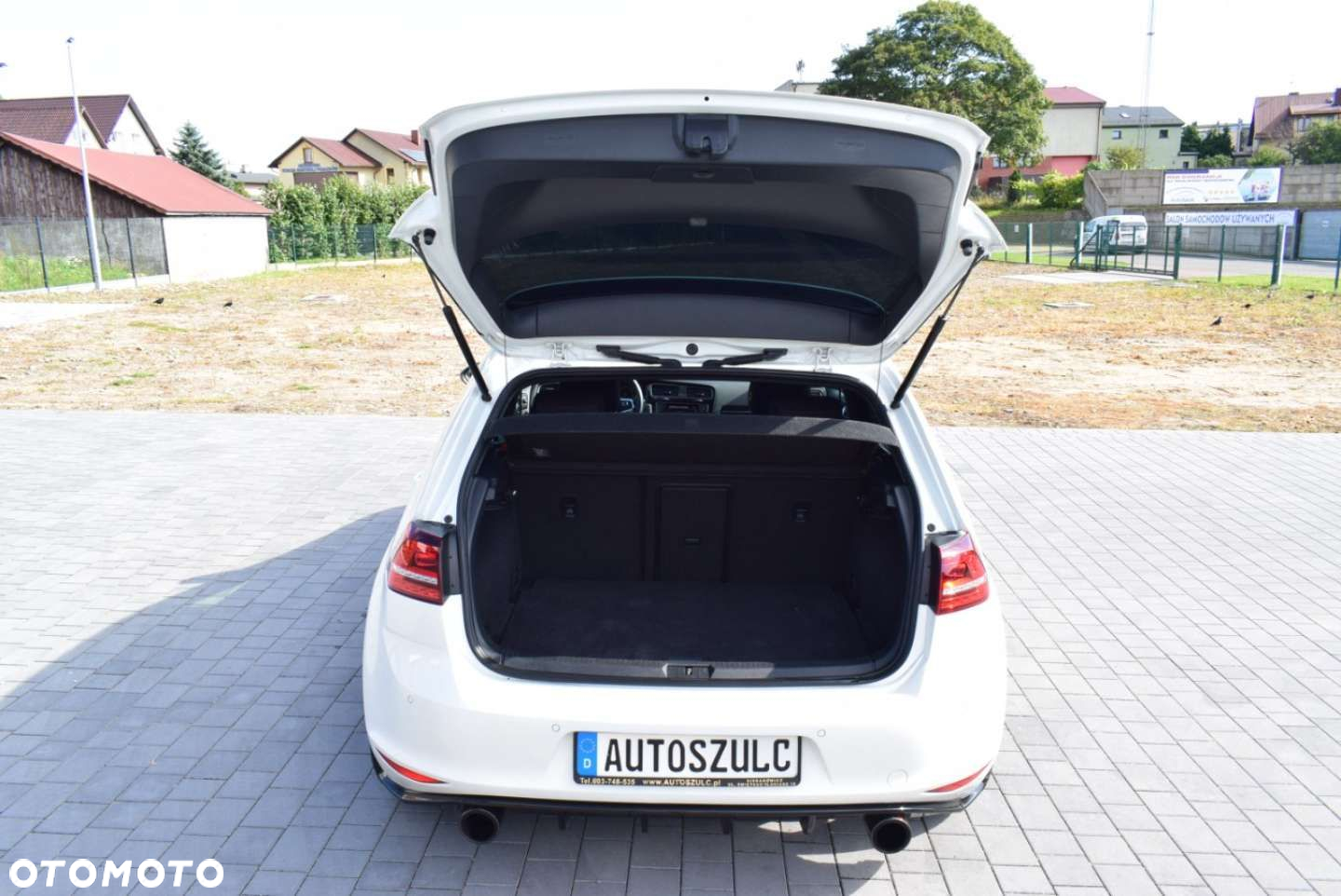 Volkswagen Golf - 12