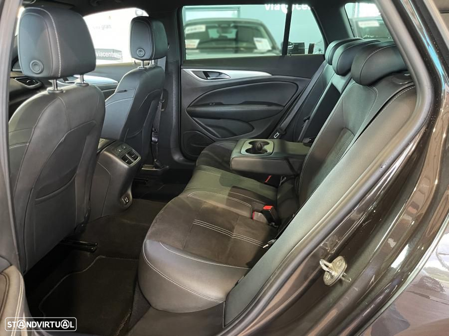 Opel Insignia Sports Tourer 1.5 D Ultimate - 22