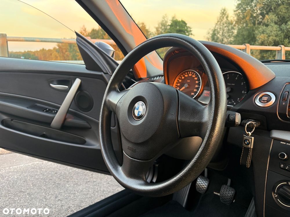 BMW Seria 1 - 12