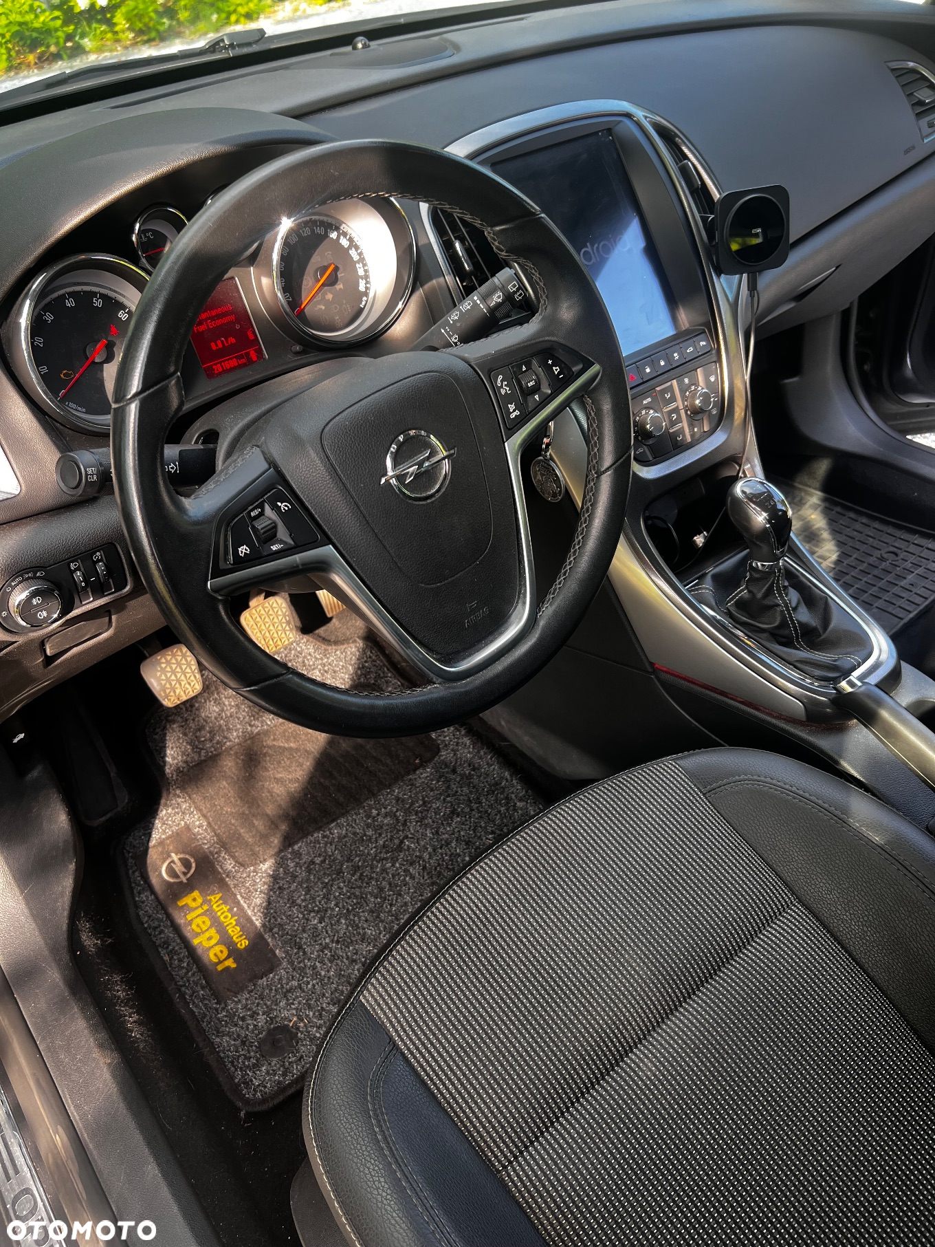 Opel Astra 1.4 Turbo Cosmo - 4