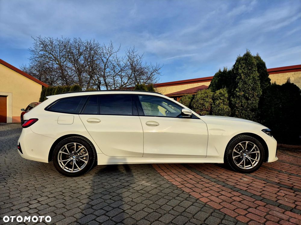 BMW Seria 3 318i Sport Line - 12