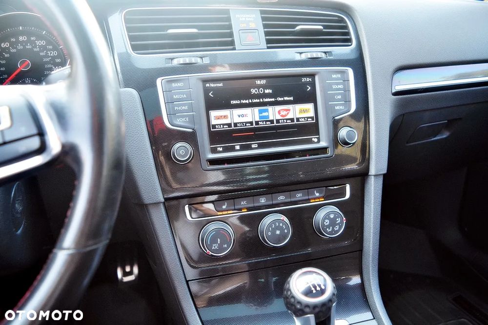 Volkswagen Golf GTI (BlueMotion Technology) Performance - 11