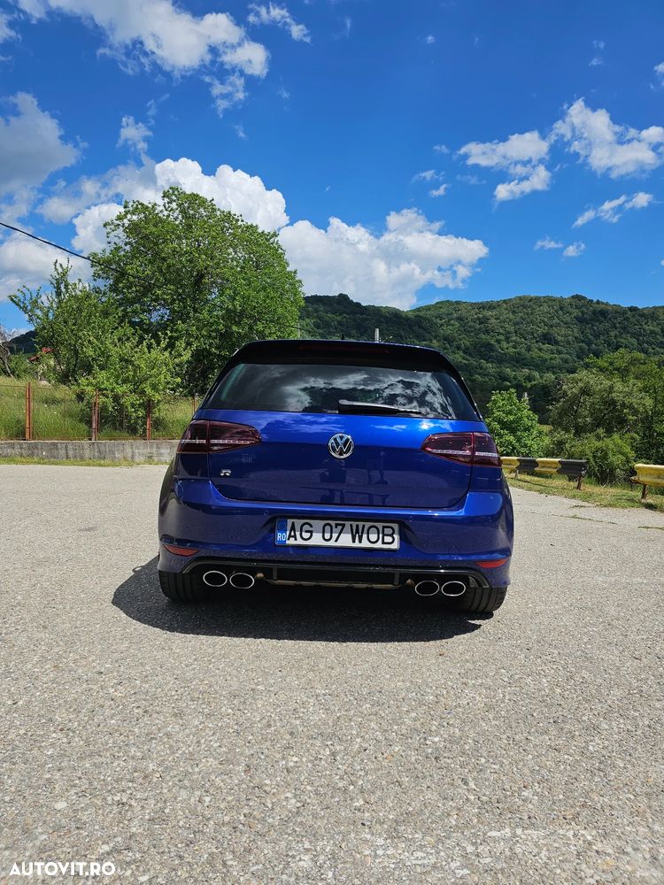 Volkswagen Golf - 14