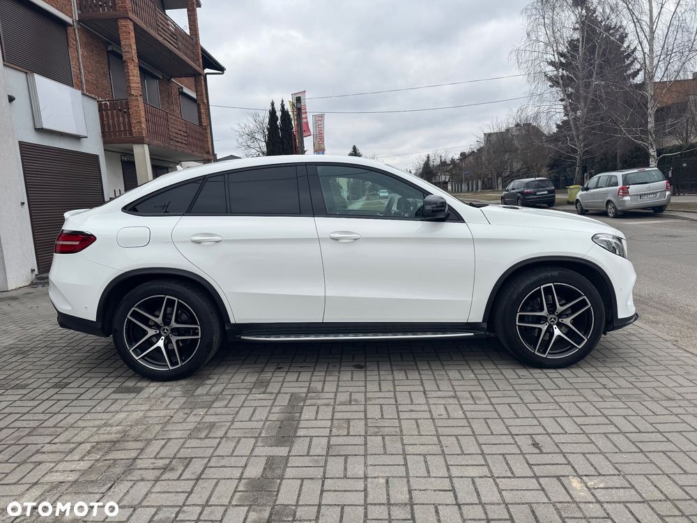 Mercedes-Benz GLE 350 d 4-Matic - 6