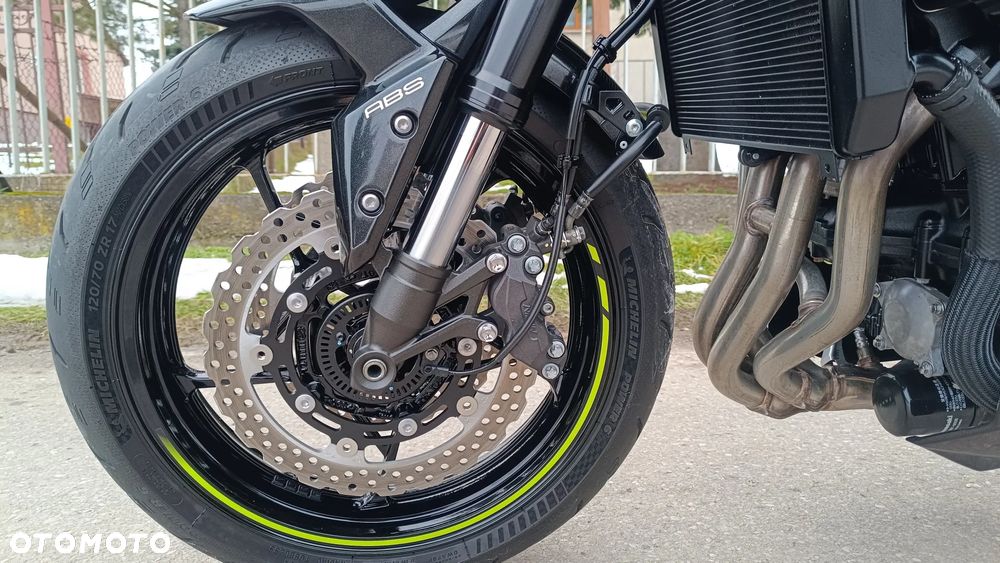 Kawasaki Z 900 - 5
