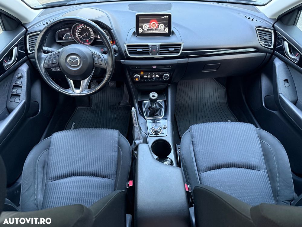 Mazda 3 - 5