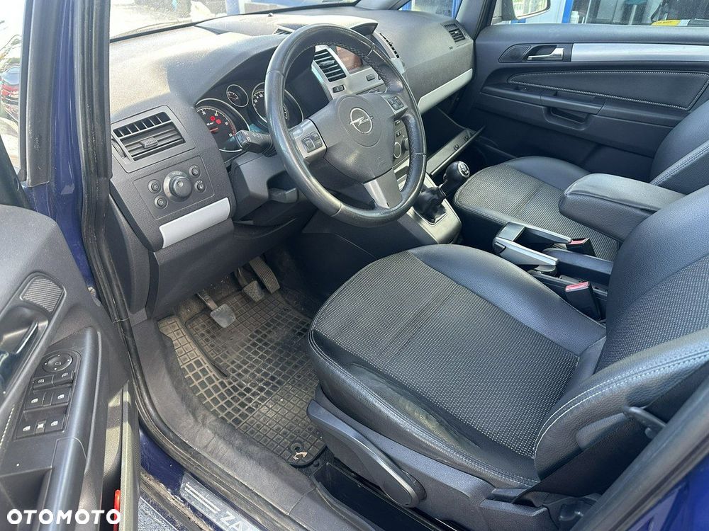 Opel Zafira - 7