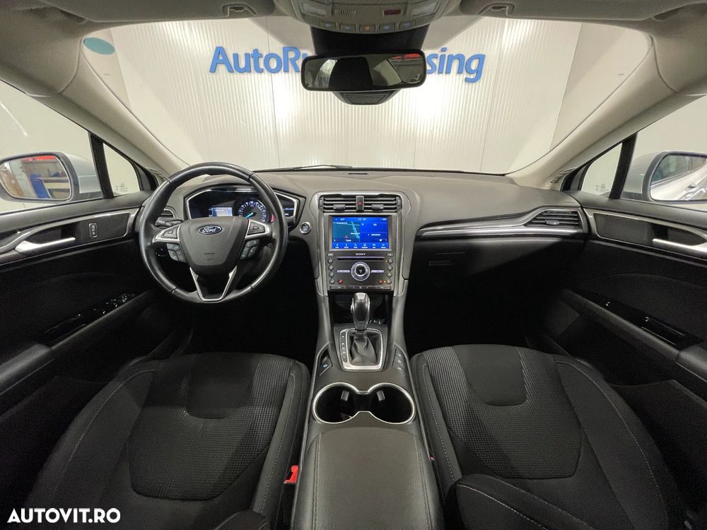Ford Mondeo 2.0 HEV Titanium - 8