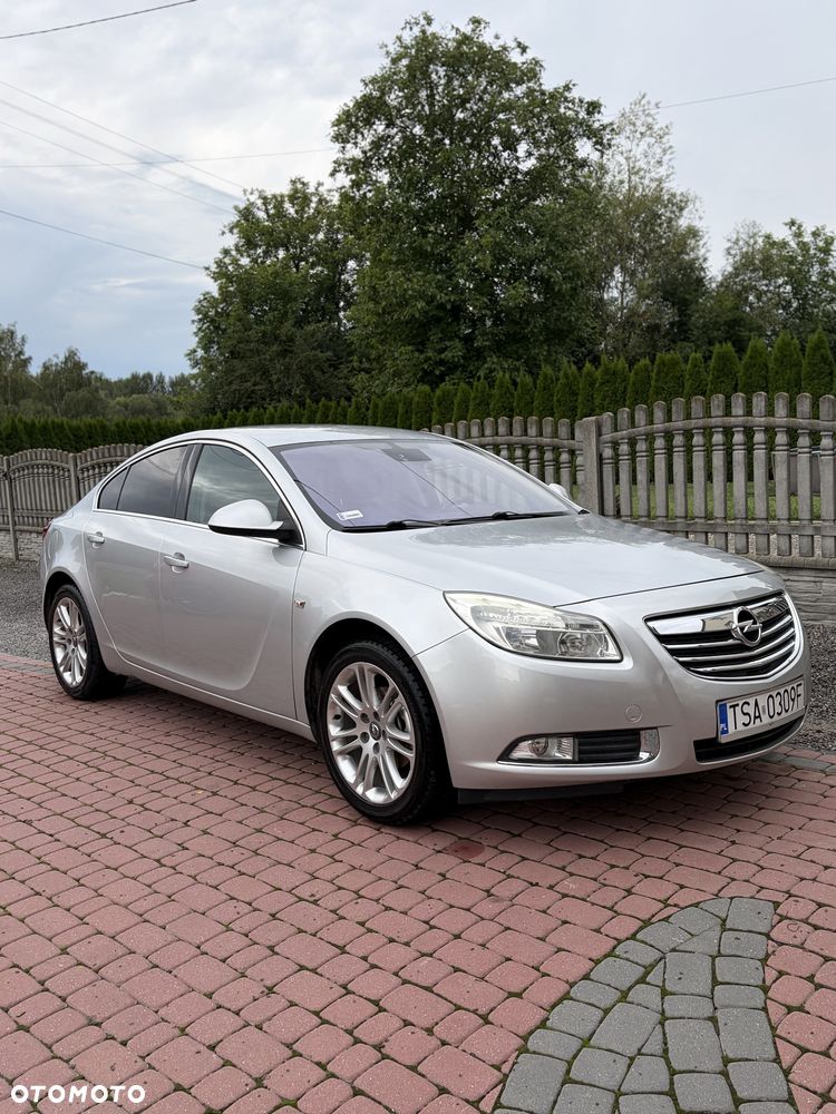 Opel Insignia - 1