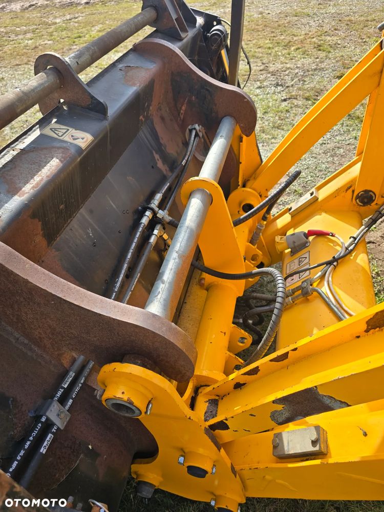 JCB - 19