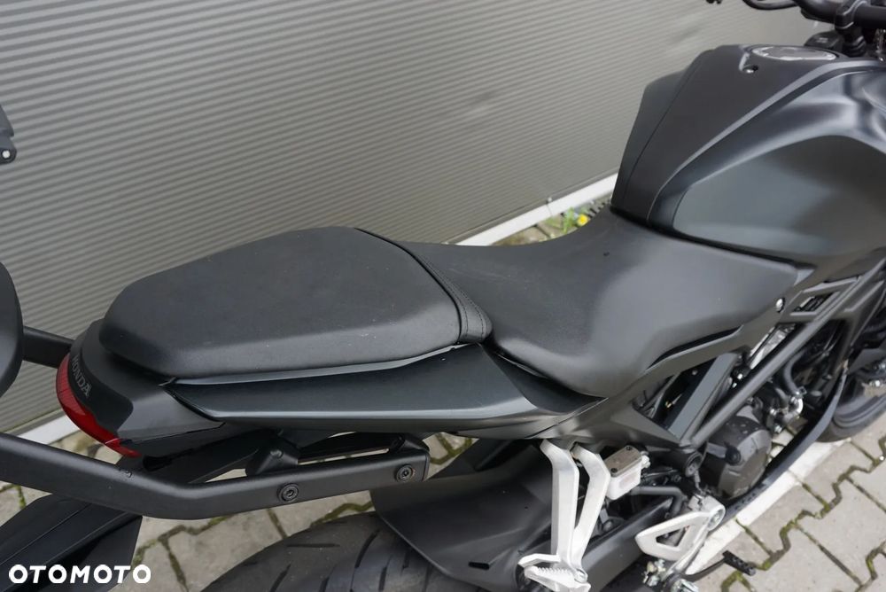 Honda CB - 19