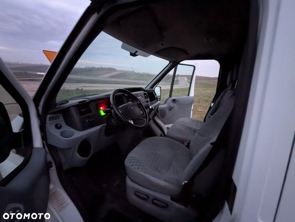 Ford Transit - 15