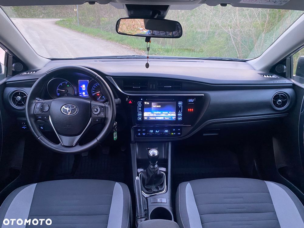 Toyota Auris - 29