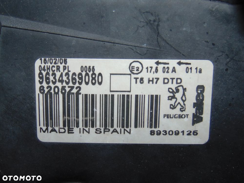 EUROPA oryginalna lampa przednia przód prawa 9634369080 Peugeot 307 , 01-05r - 9