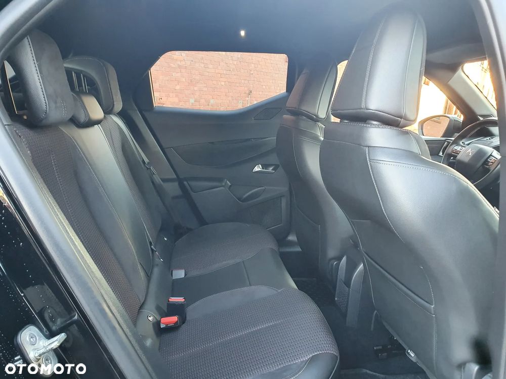 DS Automobiles DS 3 Crossback 1.2 PureTech Performance Line + - 12