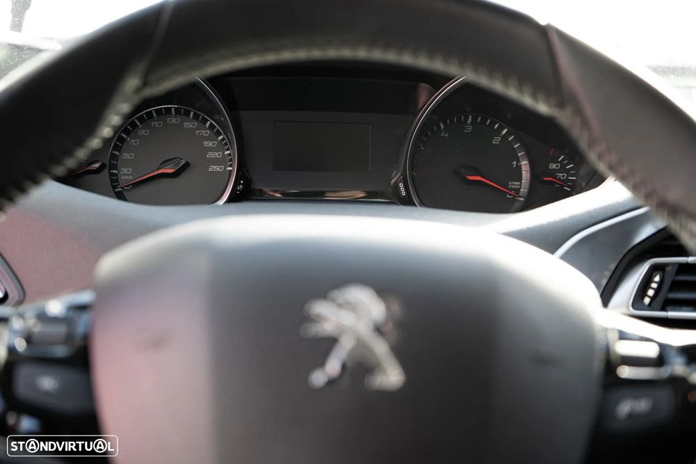 Peugeot 308 BlueHDi FAP 130 Stop & Start Style - 12