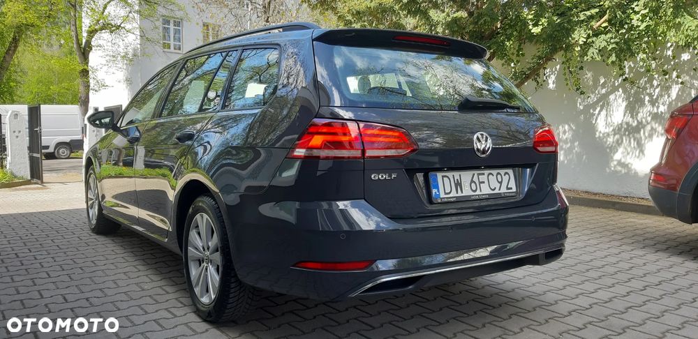 Volkswagen Golf - 17