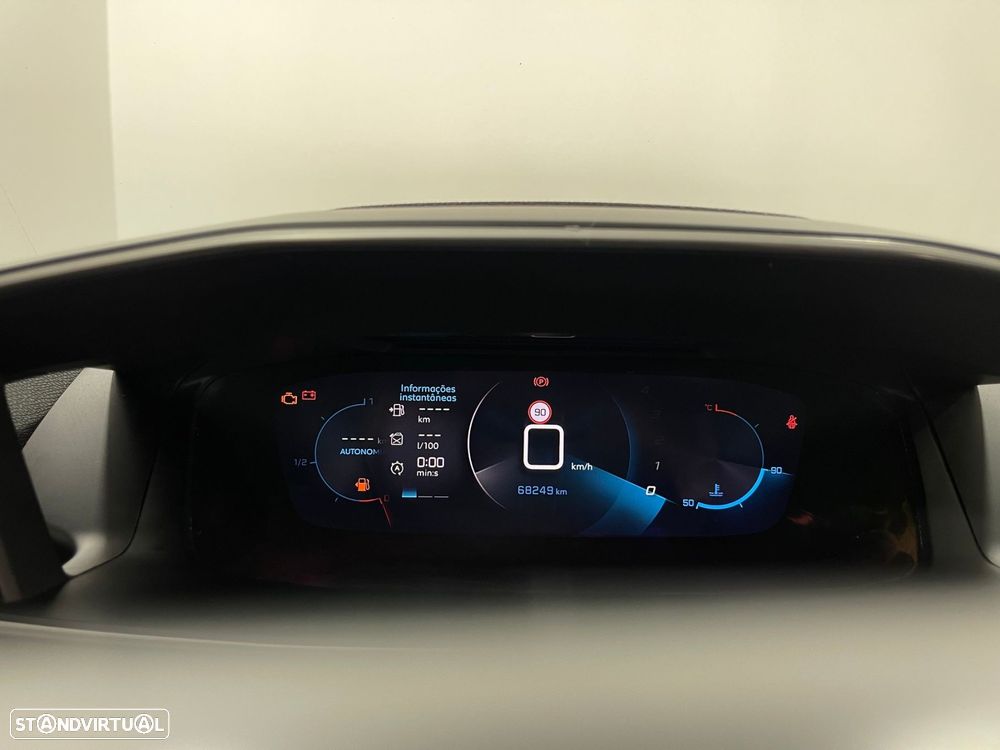 Peugeot 2008 1.2 PureTech GT - 32