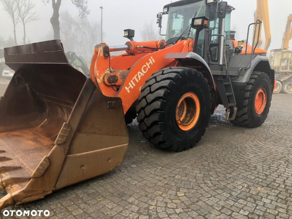 Hitachi ZW 310 - 9