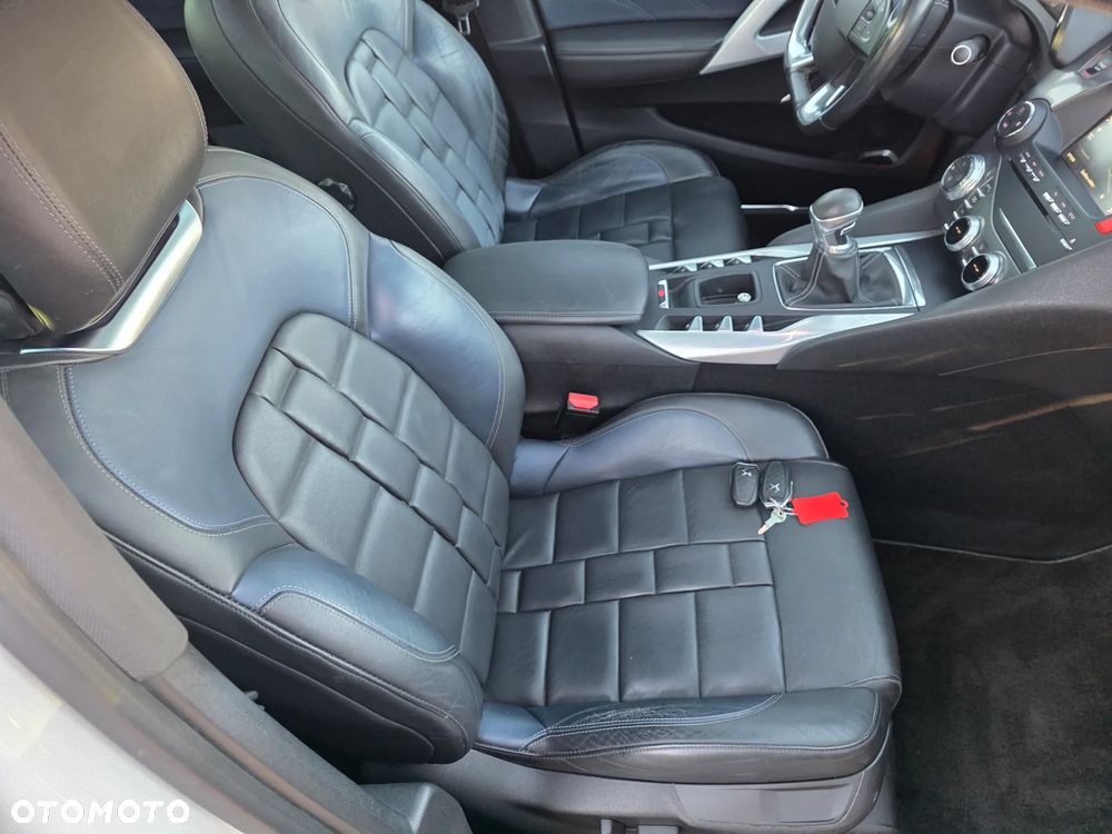 DS Automobiles DS 5 - 8