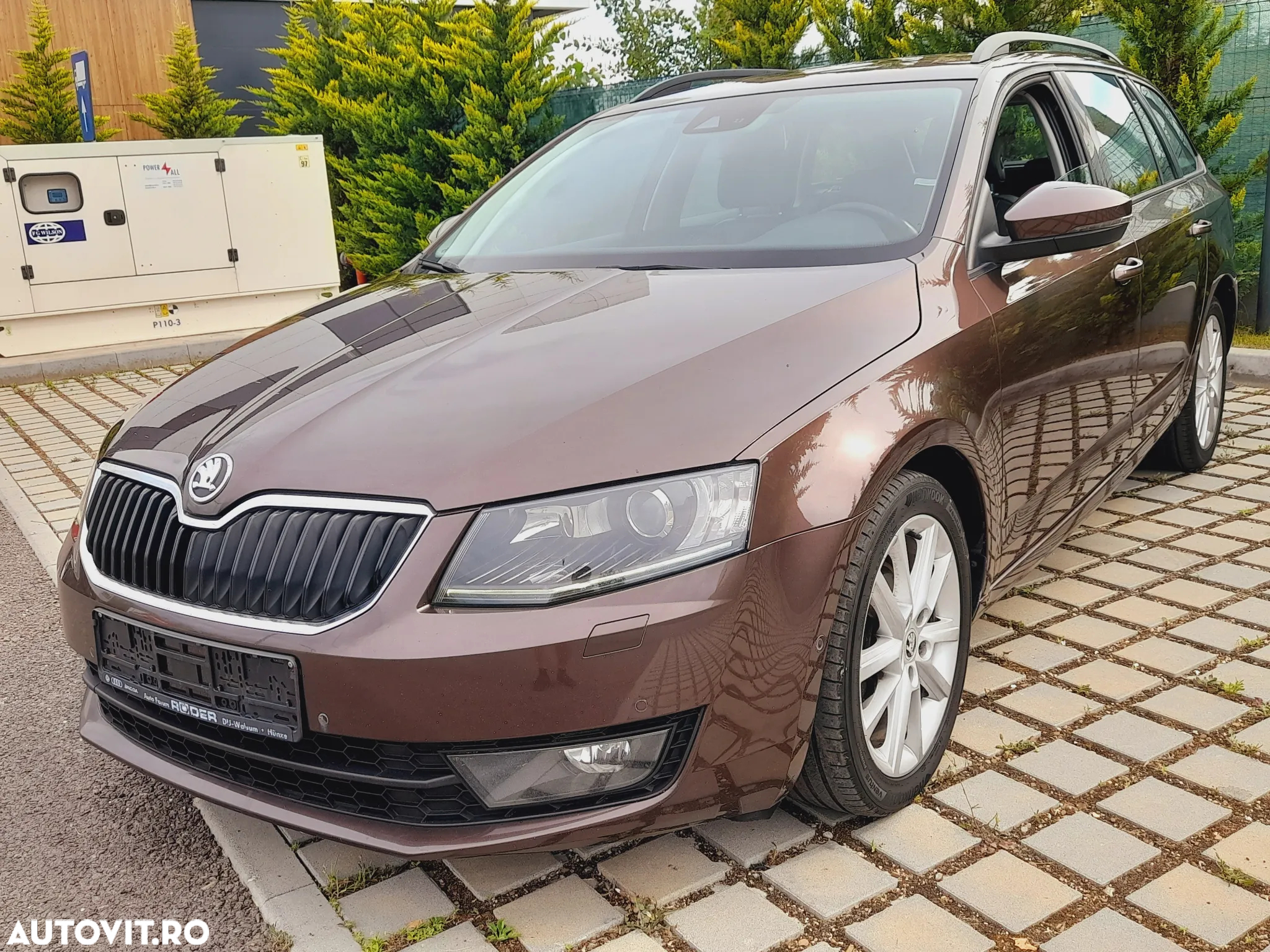 Skoda Octavia Combi 2.0 TDI DSG Premium Edition - 27