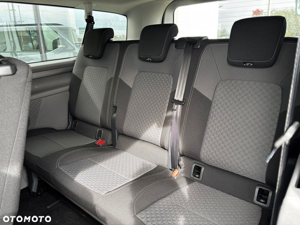 Volkswagen Caravelle - 20