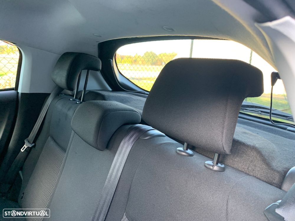 Peugeot 208 1.2 PureTech Allure - 14