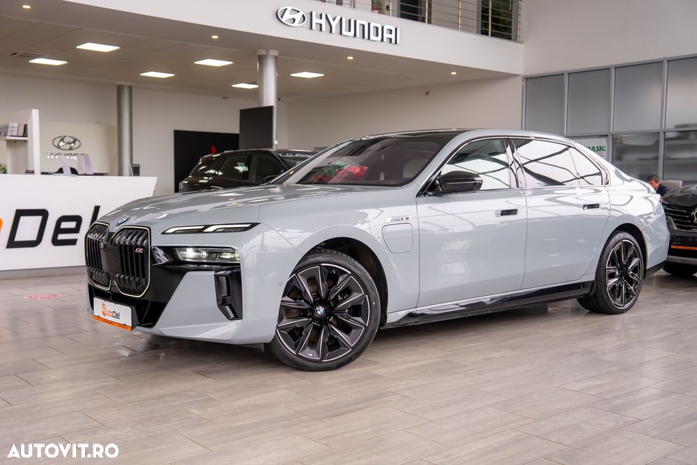 BMW M7 M760e xDrive - 14