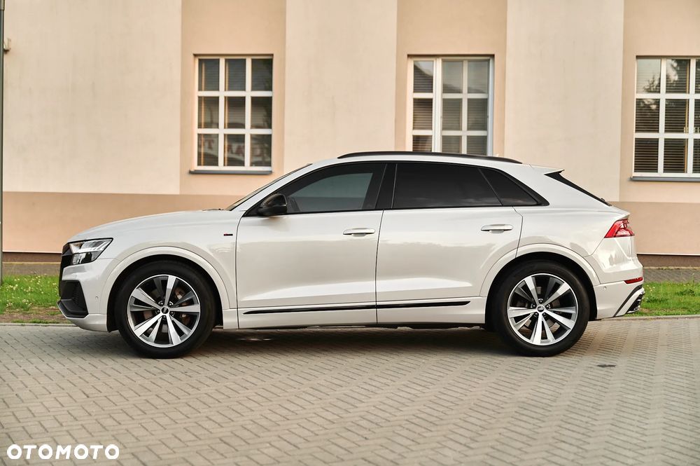 Audi Q8 - 11
